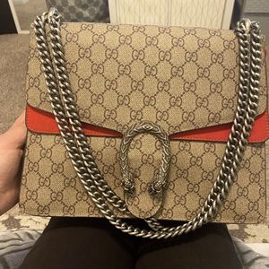 Gucci Dionysus GG Supreme Small Shoulder. In mint condition!